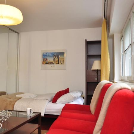Prudentia Apartments Moko Economy 바르샤바 외부 사진