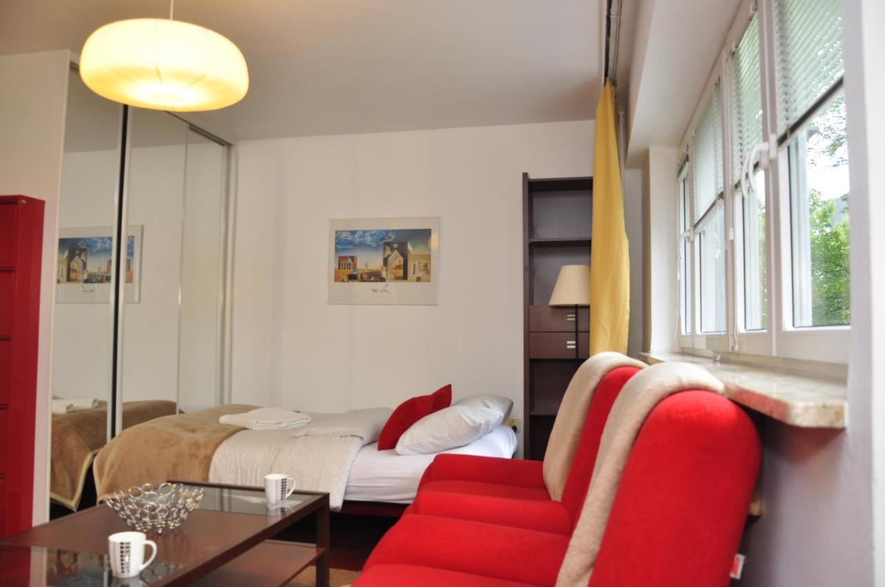 Prudentia Apartments Moko Economy 바르샤바 외부 사진